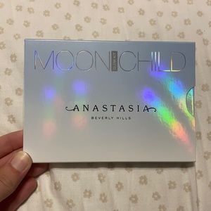 Anastasia moon child glow kit NIB